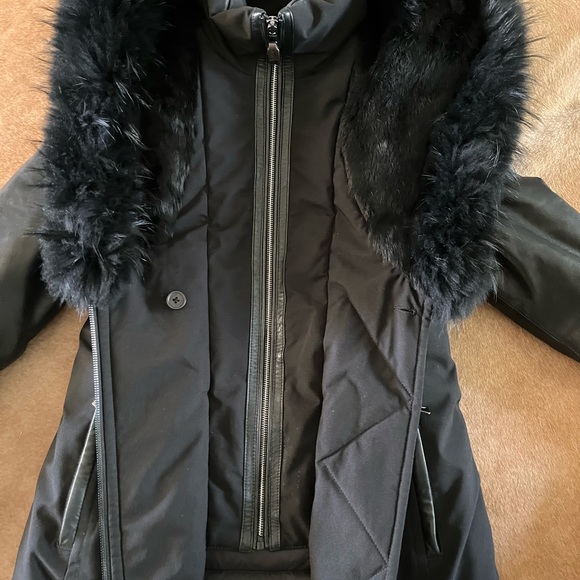 Rudsak ADALI down coat with blue fox fur & signature Mackage collar - Picture 5 of 8